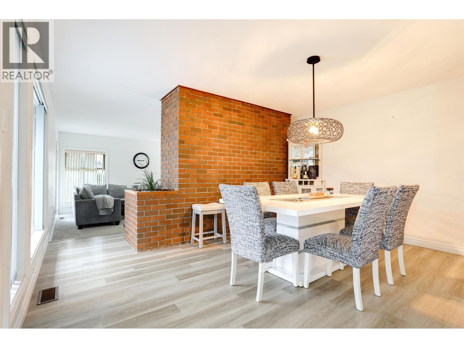 8 Meldrum Street, Kitimat, British Columbia  V8C 2L3 - Photo 8 - R3096317