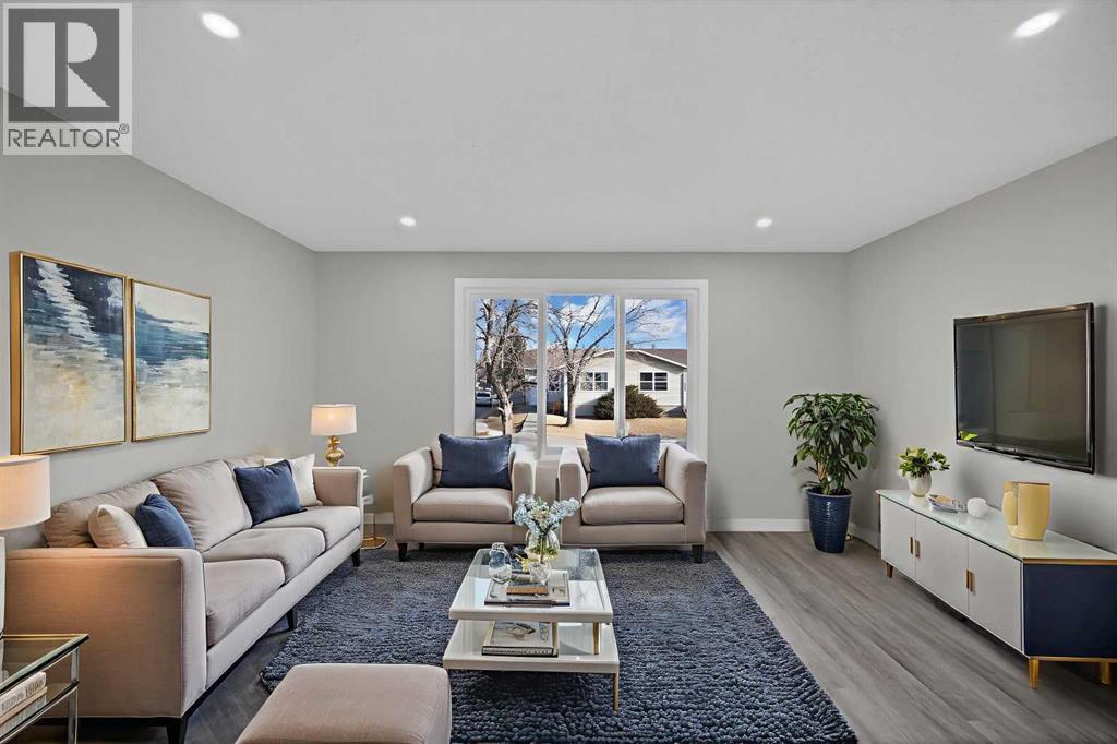 4351 38 Street NE, Calgary, Alberta