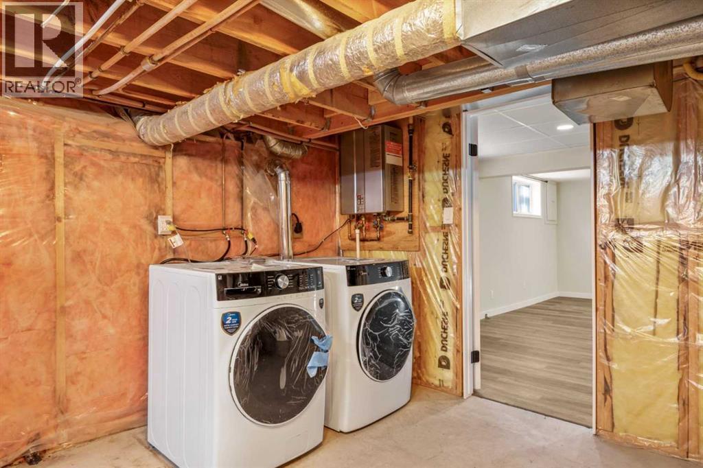 131 Stratton Crescent Sw, Calgary, Alberta  T3H 1T7 - Photo 23 - A2293052