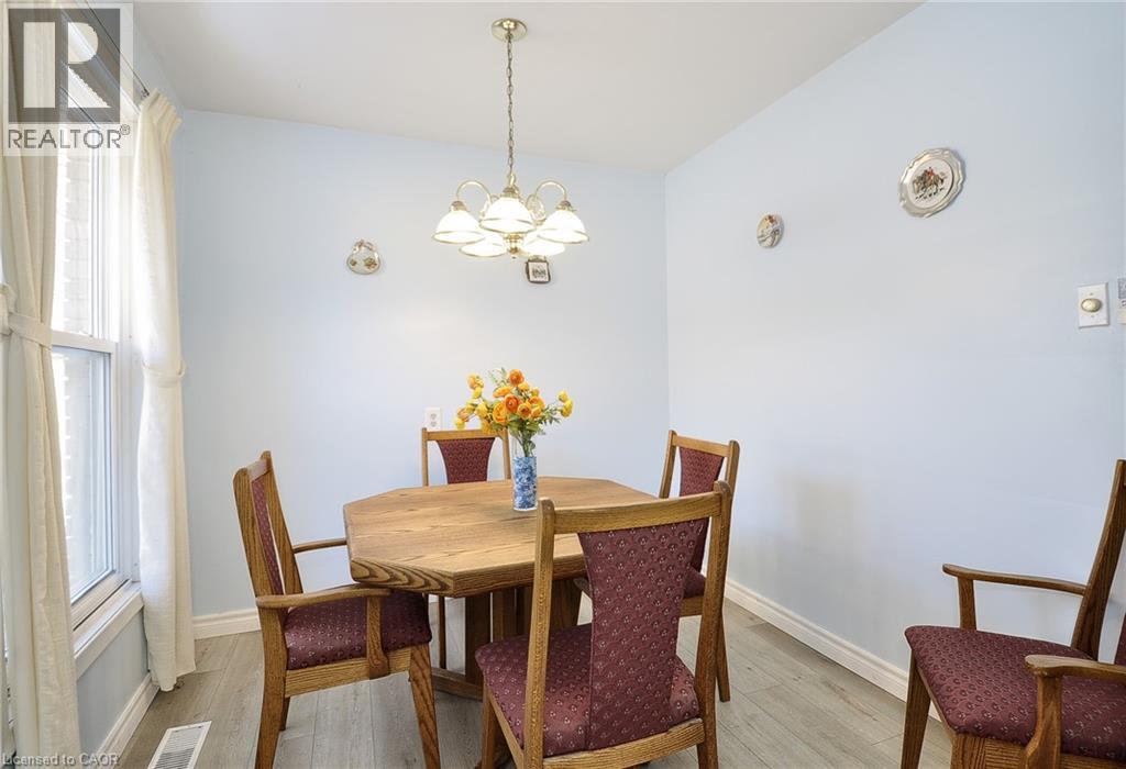 104 Milford Avenue, Waterloo, Ontario  N2L 3Z3 - Photo 13 - 40812157