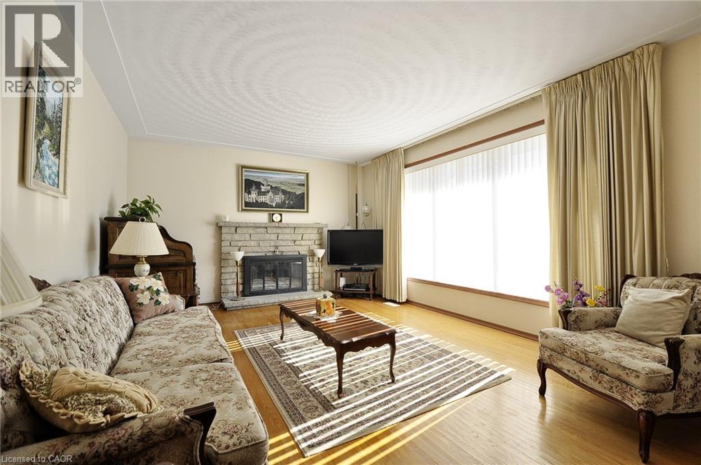 104 Milford Avenue, Waterloo, Ontario  N2L 3Z3 - Photo 5 - 40812157