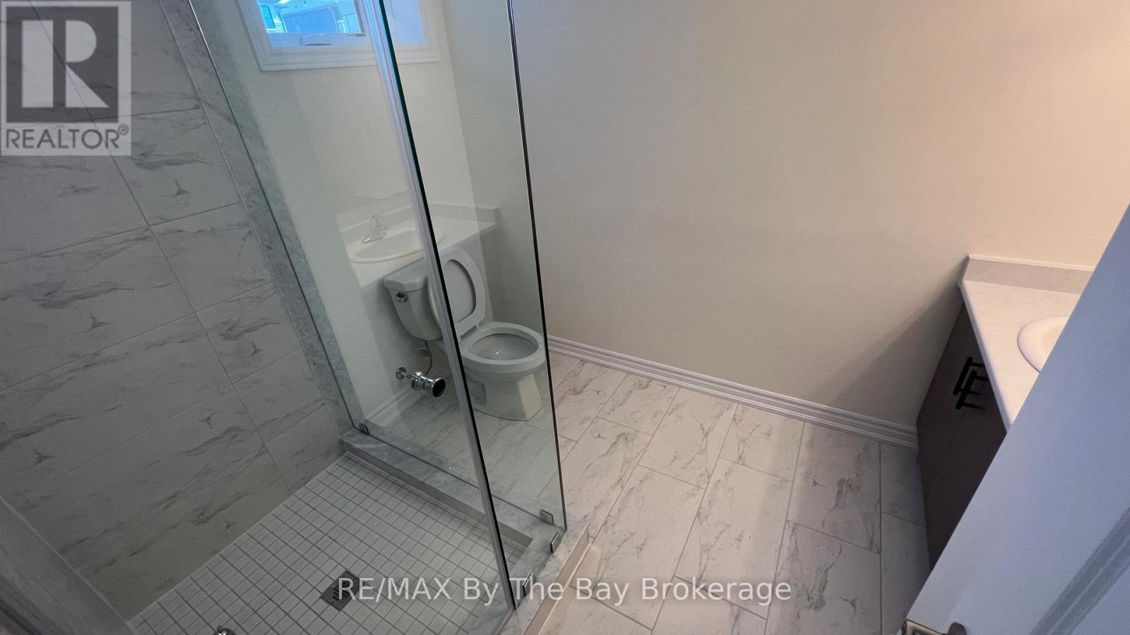 7 Rosanne Circle, Wasaga Beach, Ontario  L9Z 0N5 - Photo 17 - S12881516