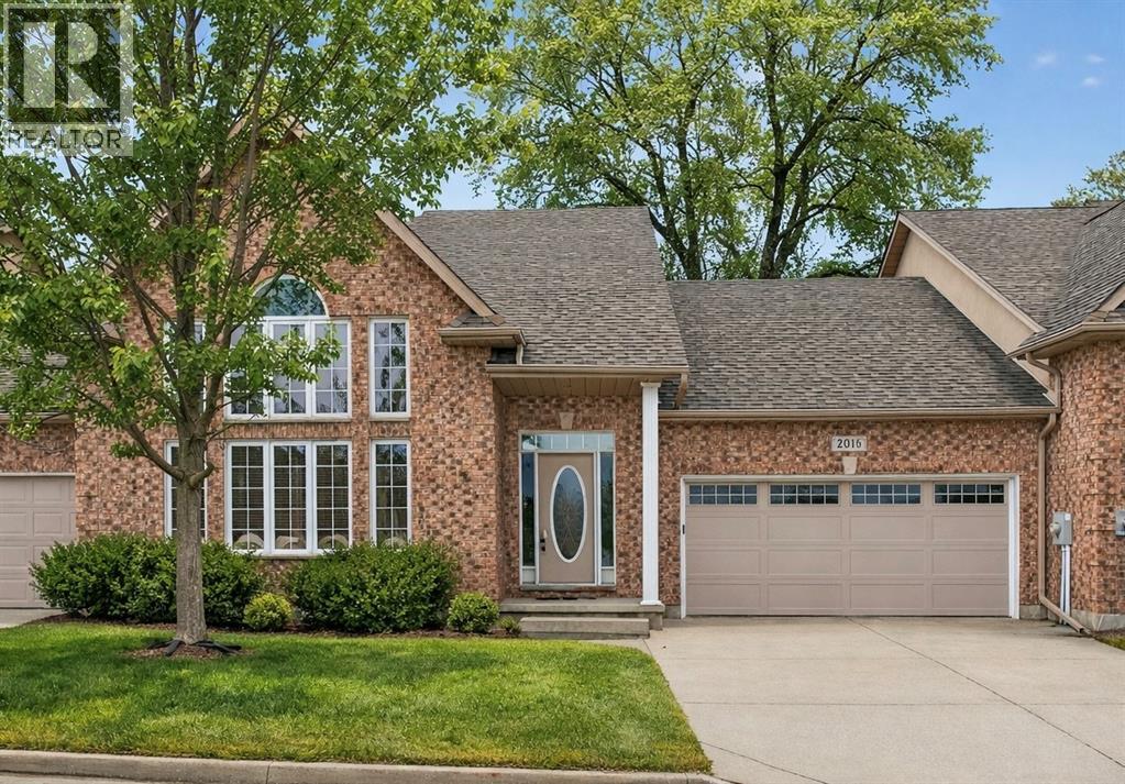 2016 THELMA AVENUE, Sarnia, Ontario