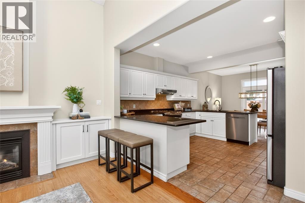 2016 Thelma Avenue, Sarnia, Ontario  N0N 1C0 - Photo 10 - 26005151