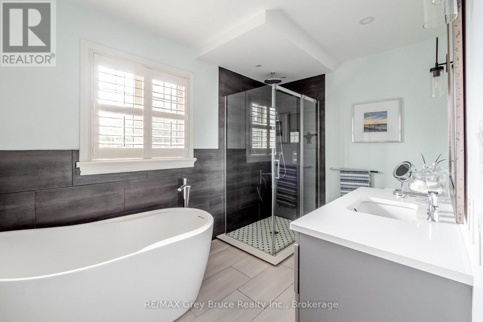 243009 21 Side Road, Meaford, Ontario  N4K 5N3 - Photo 33 - X12881514