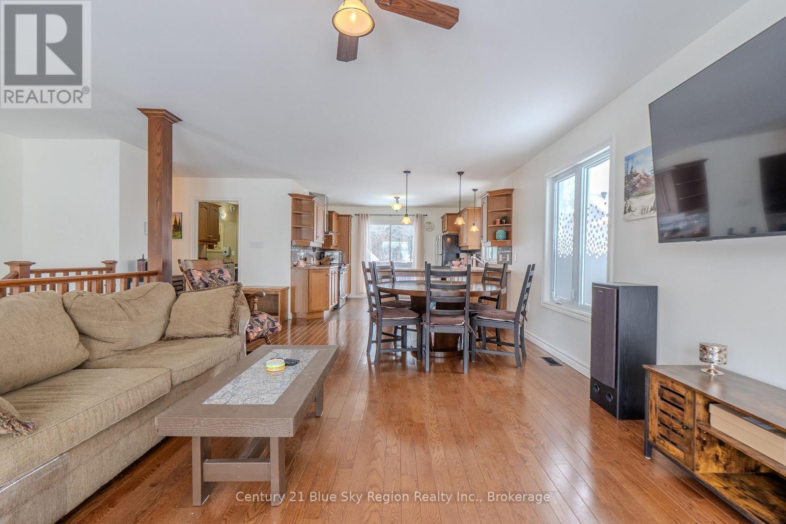 166 Carmichael Drive, North Bay (Airport), Ontario  P1B 8G2 - Photo 10 - X12880708