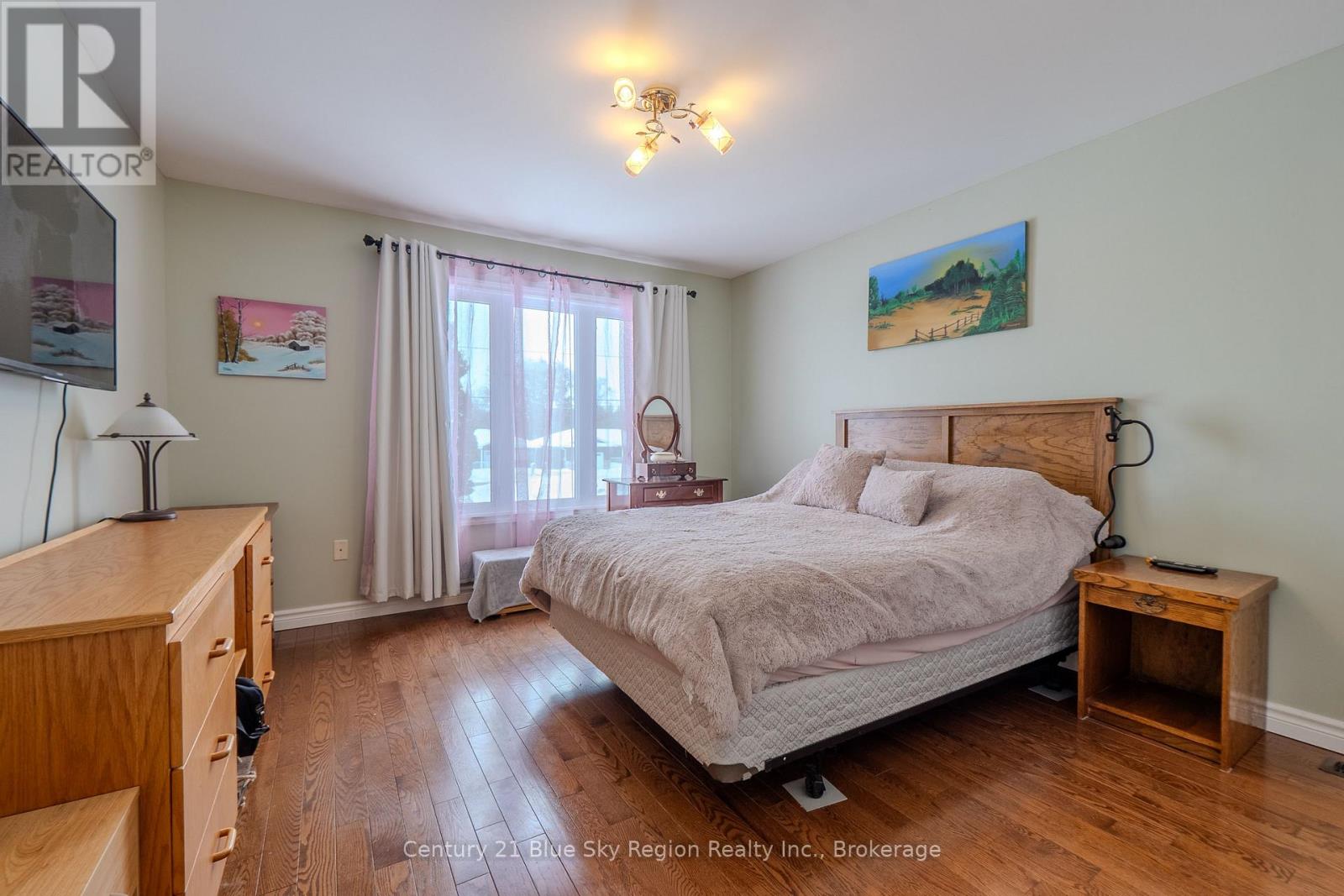 166 Carmichael Drive, North Bay (Airport), Ontario  P1B 8G2 - Photo 14 - X12880708