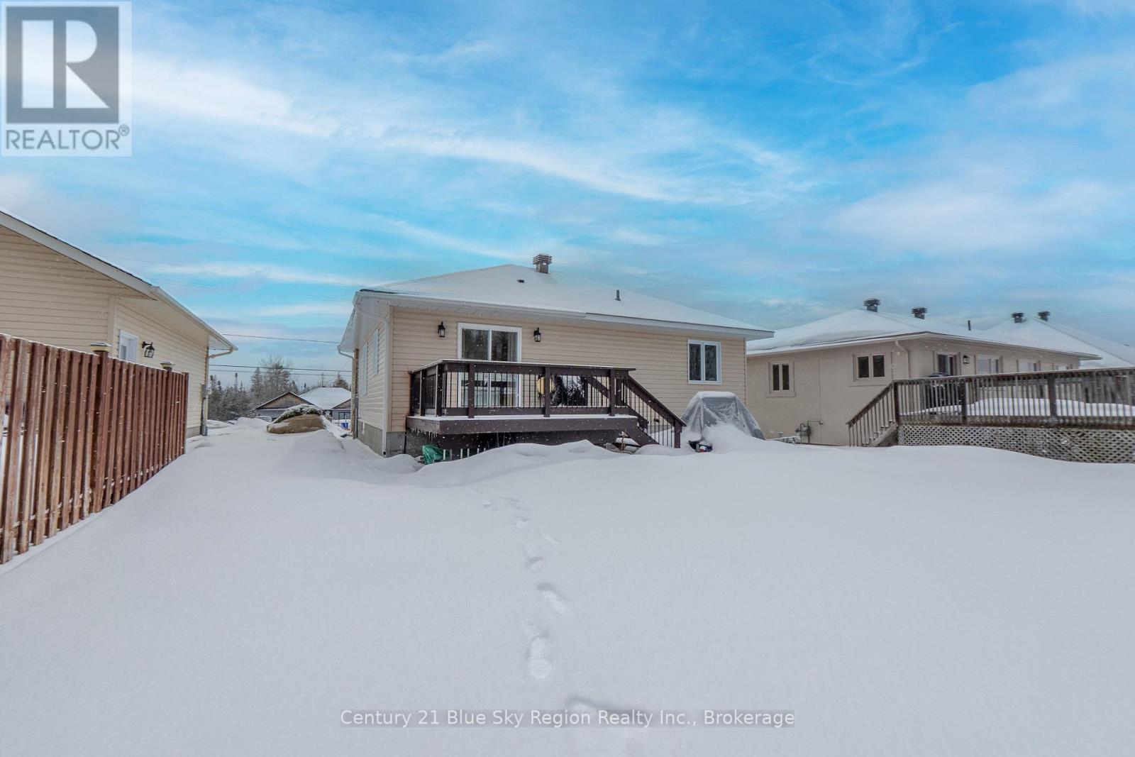 166 Carmichael Drive, North Bay (Airport), Ontario  P1B 8G2 - Photo 25 - X12880708