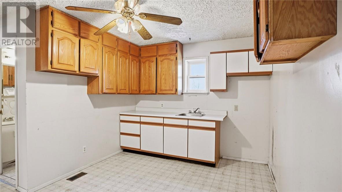 40 Laberge Lane, Greater Sudbury, Ontario  P3B 3S2 - Photo 3 - 2126800