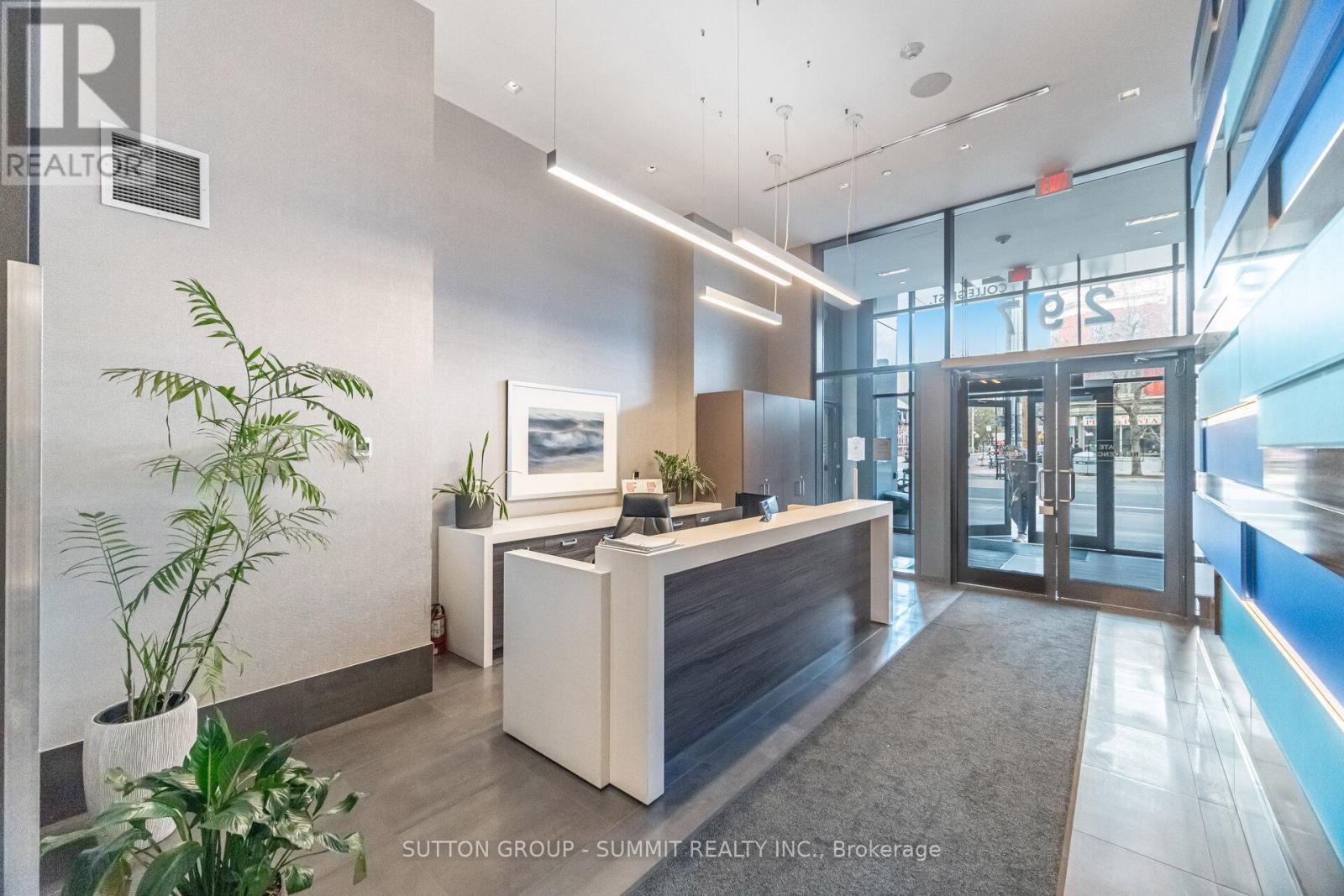 506 - 297 College Street, Toronto, Ontario  M5T 0C2 - Photo 3 - C12880434