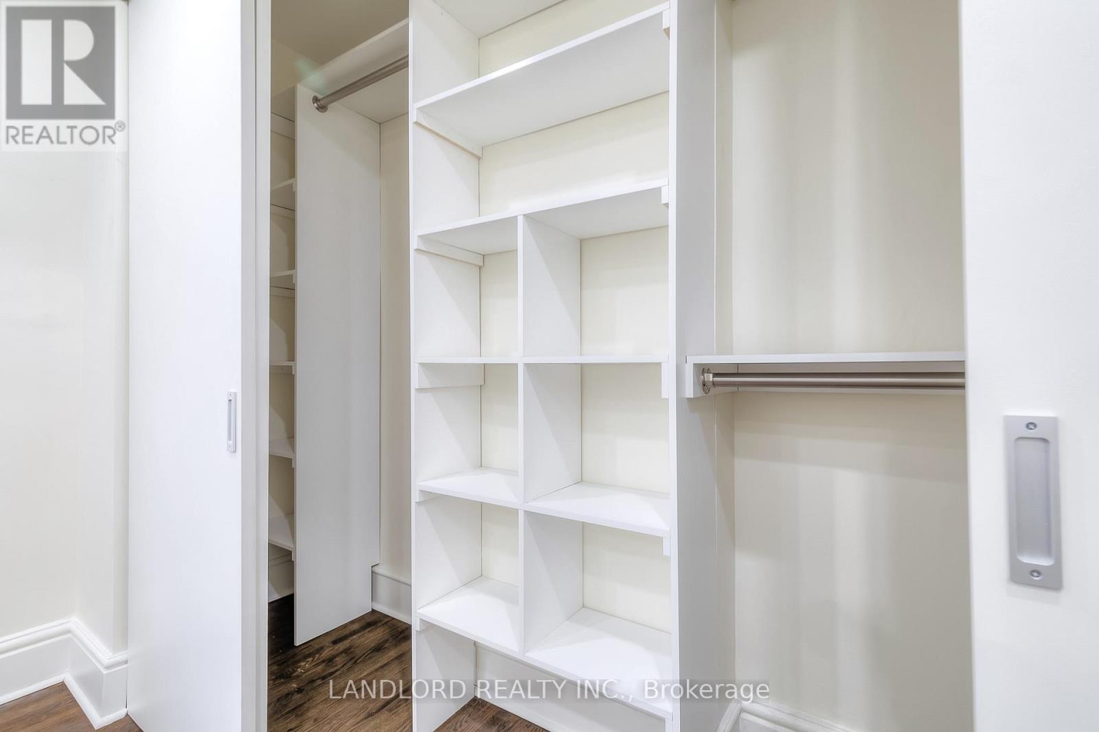 8 Draper Street, Toronto, Ontario  M5V 2M4 - Photo 13 - C12881460