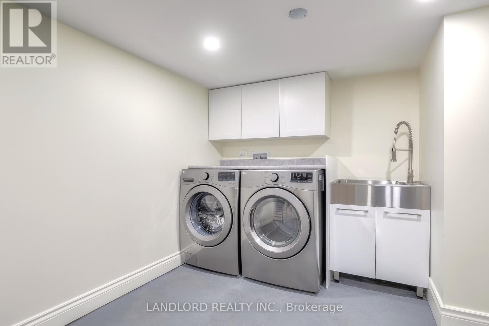 8 Draper Street, Toronto, Ontario  M5V 2M4 - Photo 22 - C12881460