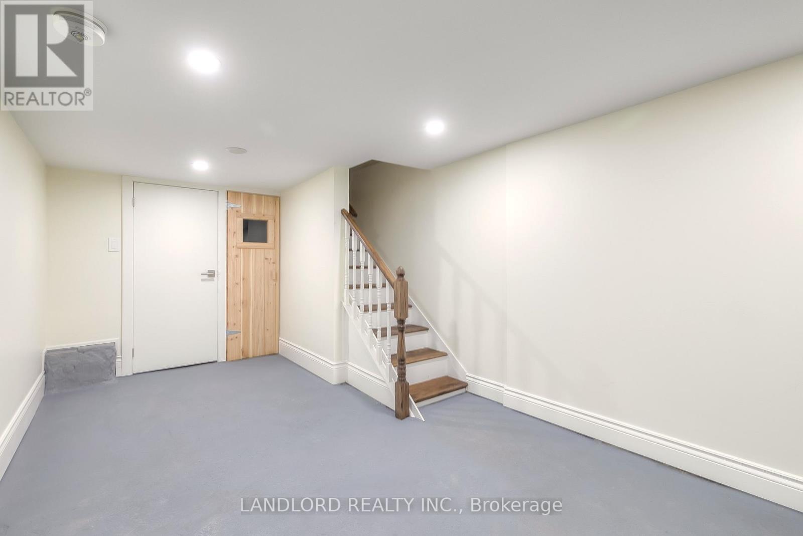 8 Draper Street, Toronto, Ontario  M5V 2M4 - Photo 23 - C12881460