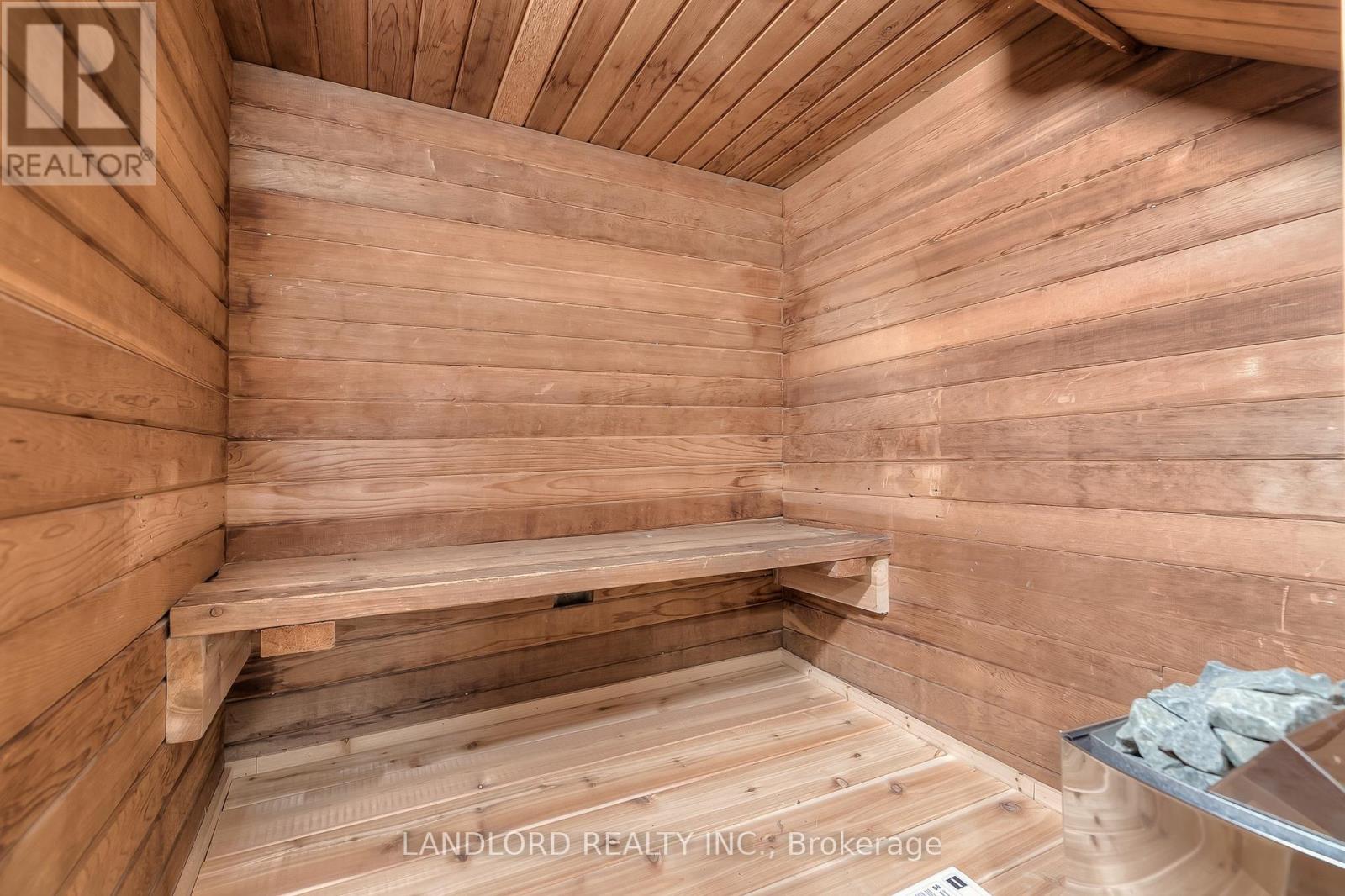 8 Draper Street, Toronto, Ontario  M5V 2M4 - Photo 24 - C12881460