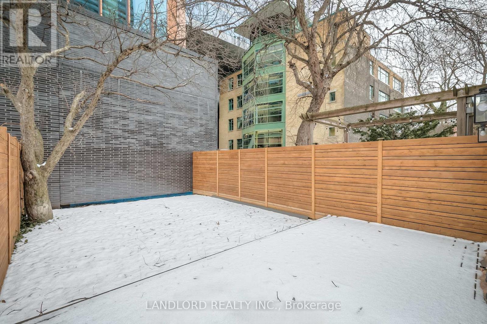 8 Draper Street, Toronto, Ontario  M5V 2M4 - Photo 26 - C12881460