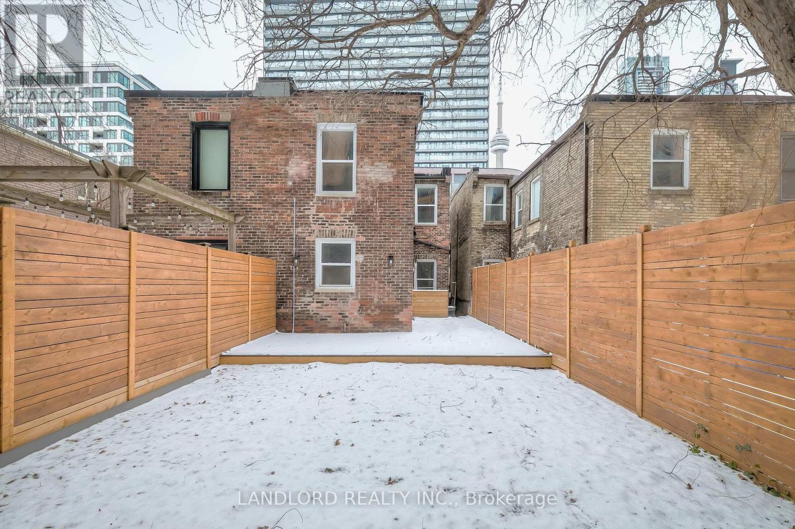 8 Draper Street, Toronto, Ontario  M5V 2M4 - Photo 27 - C12881460