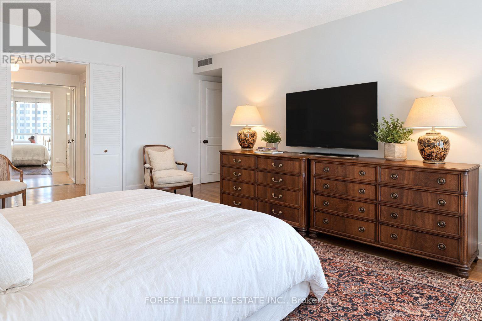 2313 - 55 HARBOUR SQUARE Toronto (Waterfront Communities), ON M5J 2L1