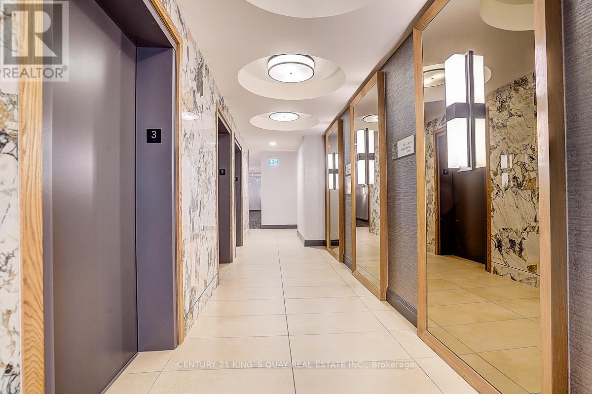 301 - 736 Spadina Avenue, Toronto, Ontario  M5S 2J6 - Photo 10 - C12881500