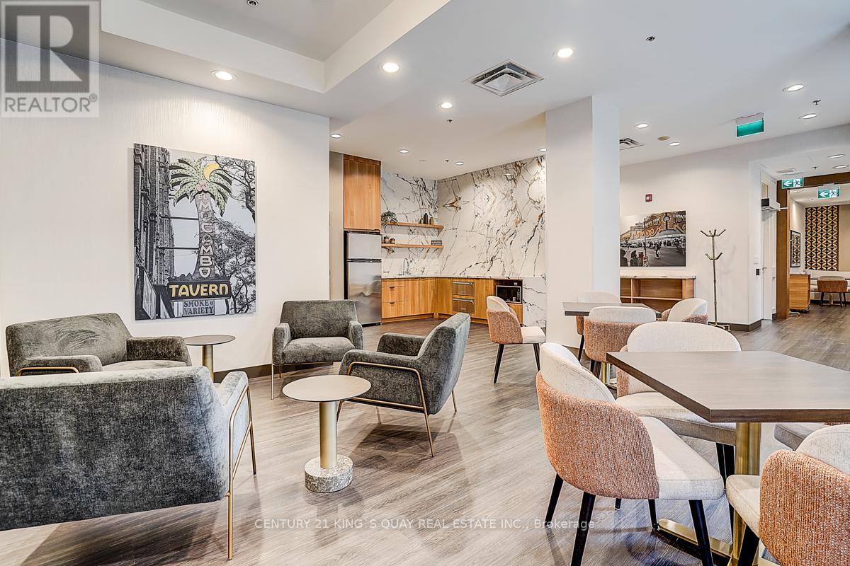 301 - 736 Spadina Avenue, Toronto, Ontario  M5S 2J6 - Photo 7 - C12881500