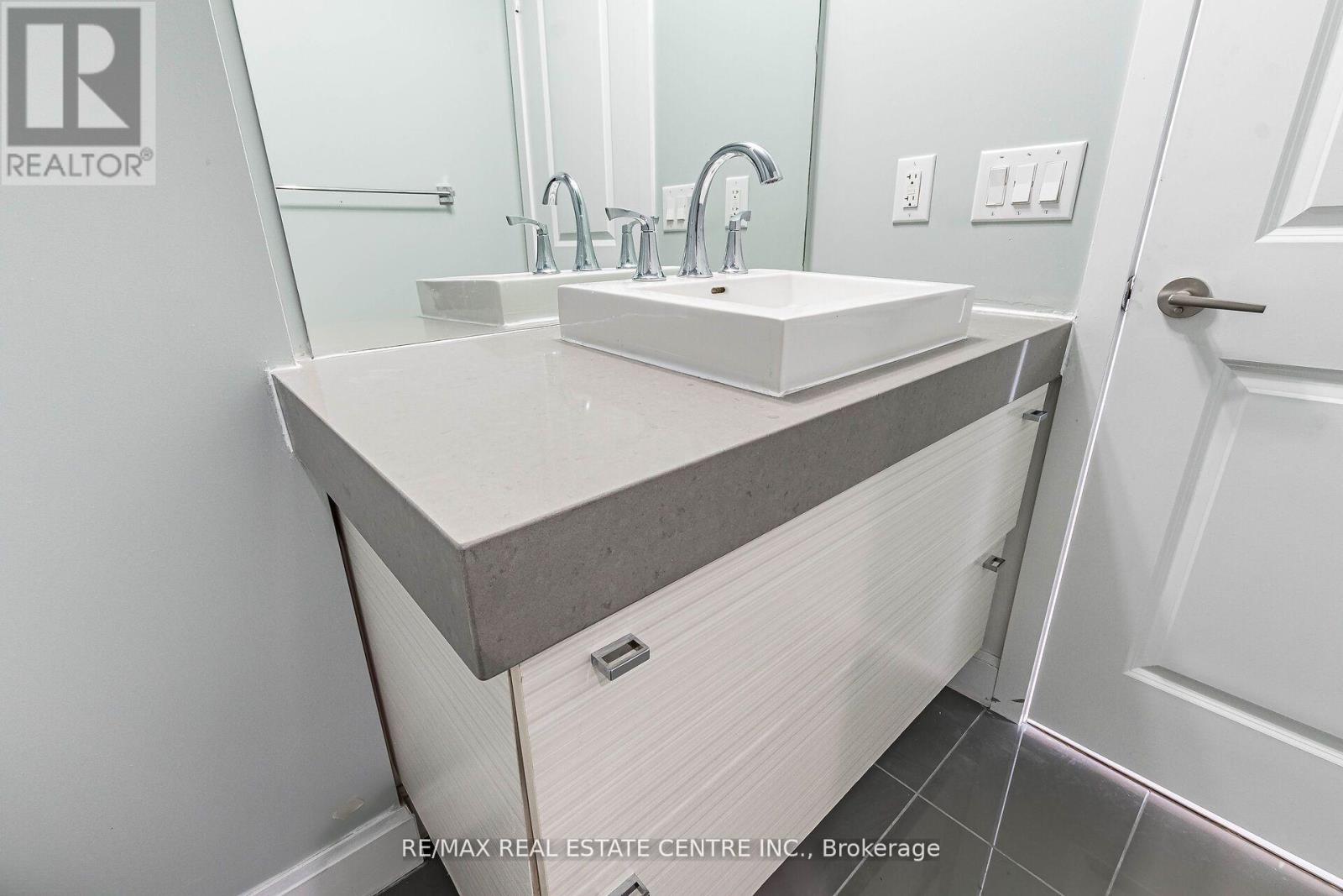 2611 - 33 Shore Breeze Drive, Toronto, Ontario  M8V 0G1 - Photo 27 - W12868322
