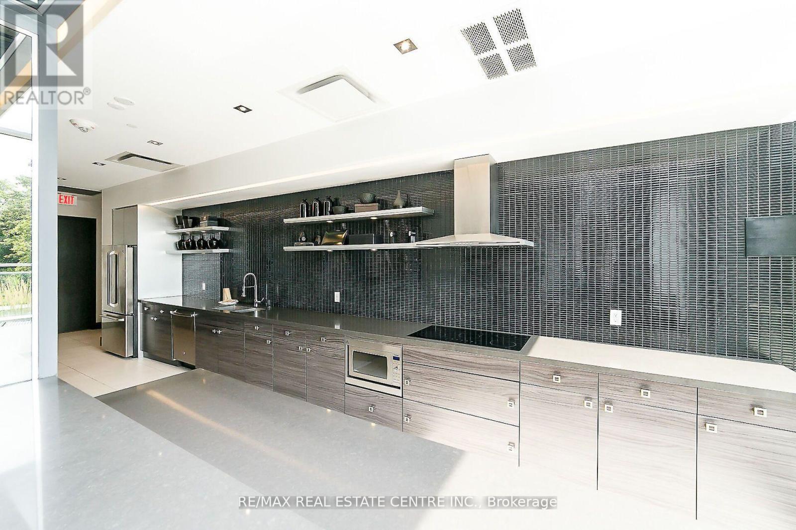 2611 - 33 Shore Breeze Drive, Toronto, Ontario  M8V 0G1 - Photo 49 - W12868322