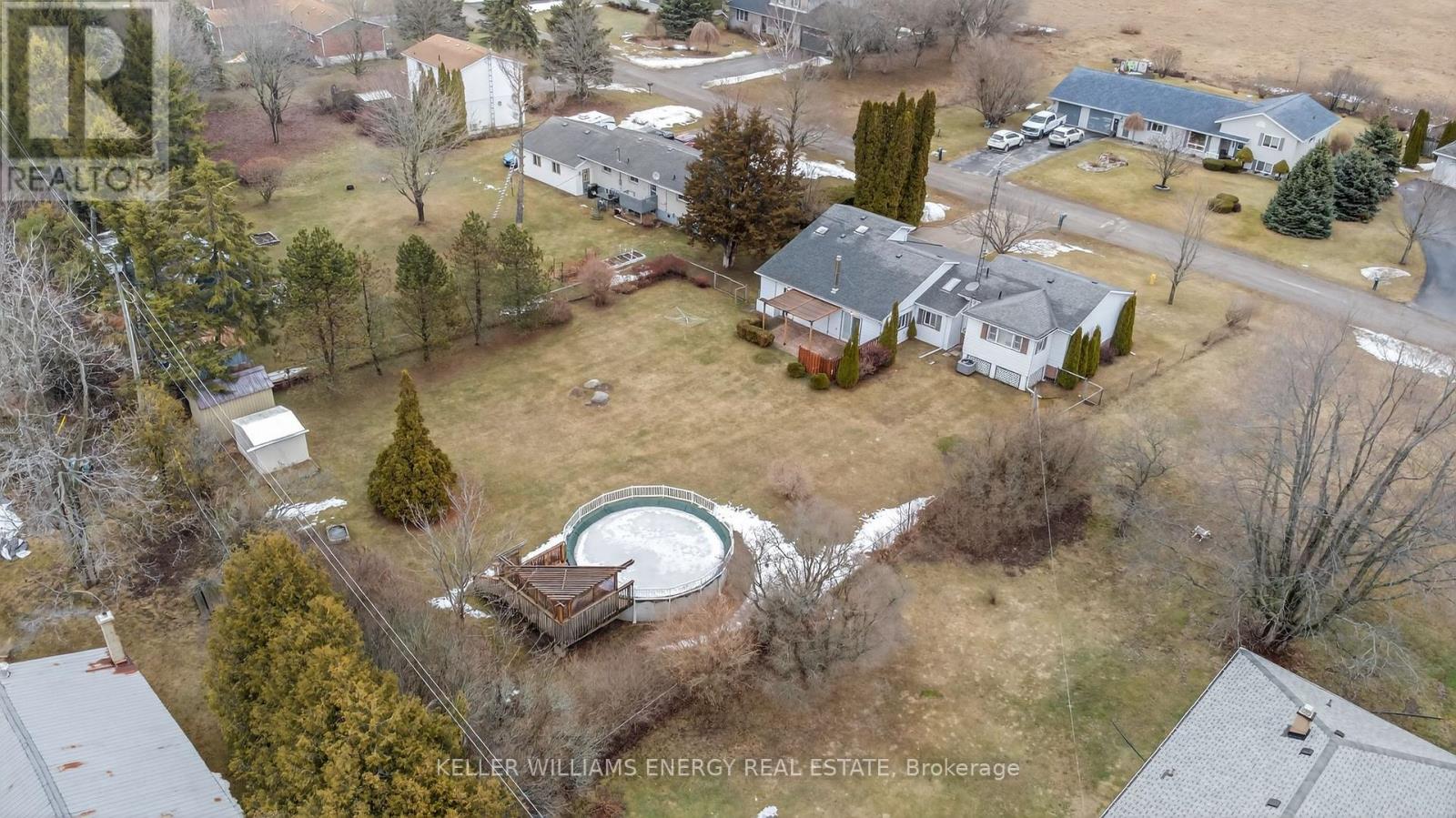 4 Mary Avenue, Prince Edward County (Wellington Ward), Ontario  K0K 3L0 - Photo 38 - X12879582