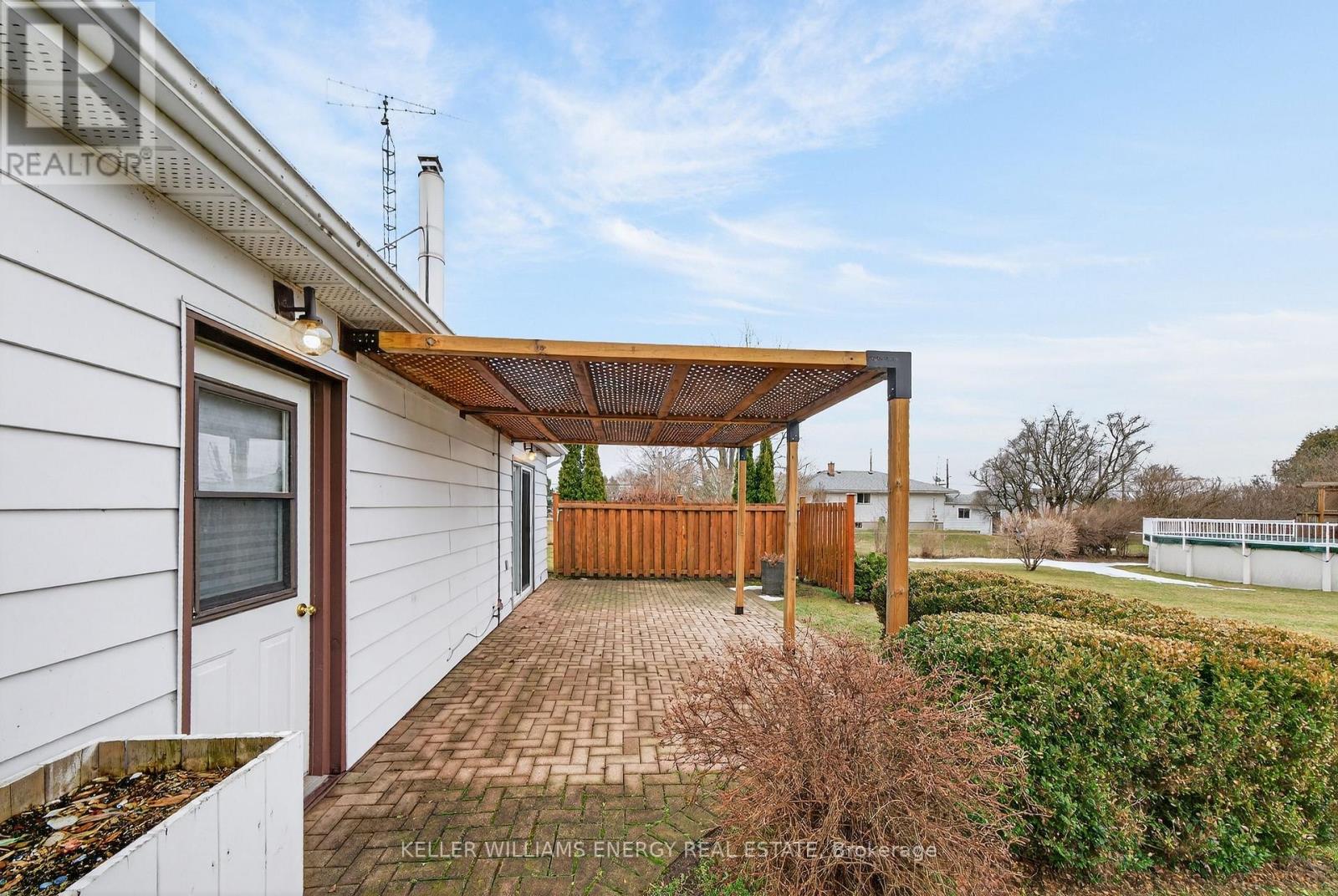 4 Mary Avenue, Prince Edward County (Wellington Ward), Ontario  K0K 3L0 - Photo 34 - X12879582