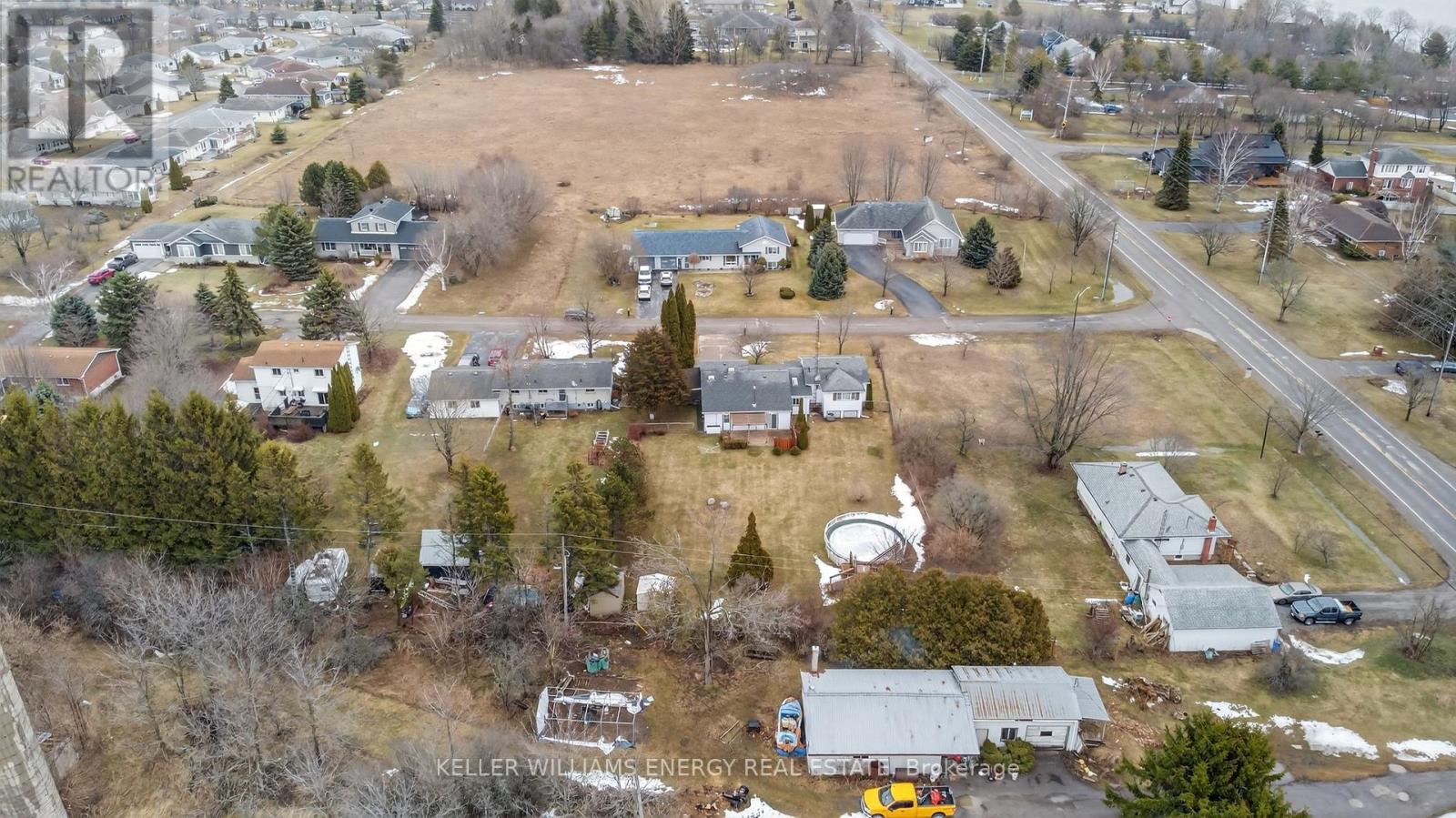 4 Mary Avenue, Prince Edward County (Wellington Ward), Ontario  K0K 3L0 - Photo 37 - X12879582