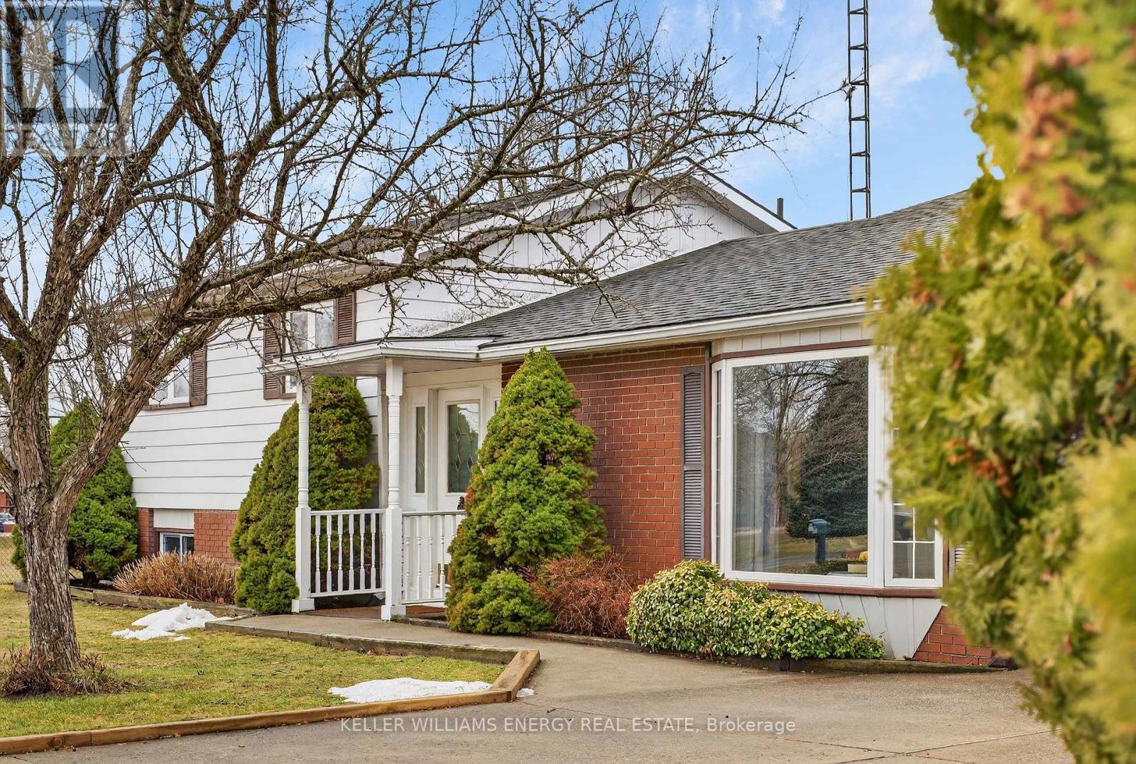 4 Mary Avenue, Prince Edward County (Wellington Ward), Ontario  K0K 3L0 - Photo 47 - X12879582