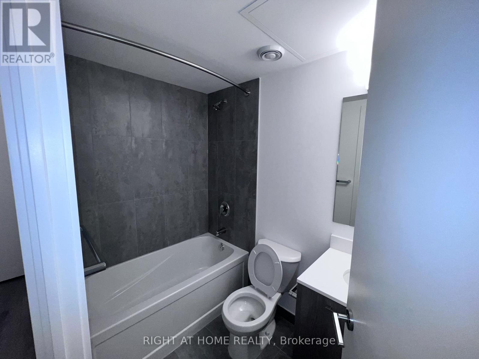 407 - 7437 Kingston Road, Toronto (Rouge), Ontario  M1B 0E9 - Photo 16 - E12881526