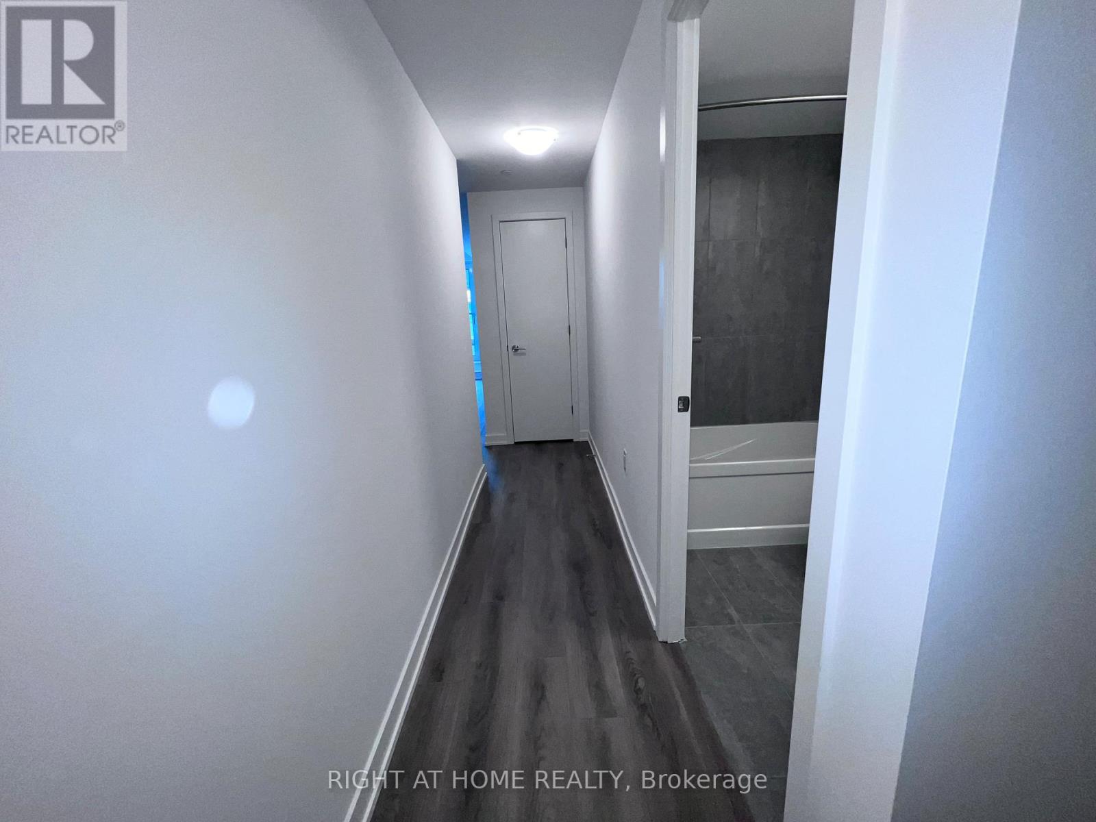 407 - 7437 Kingston Road, Toronto (Rouge), Ontario  M1B 0E9 - Photo 8 - E12881526