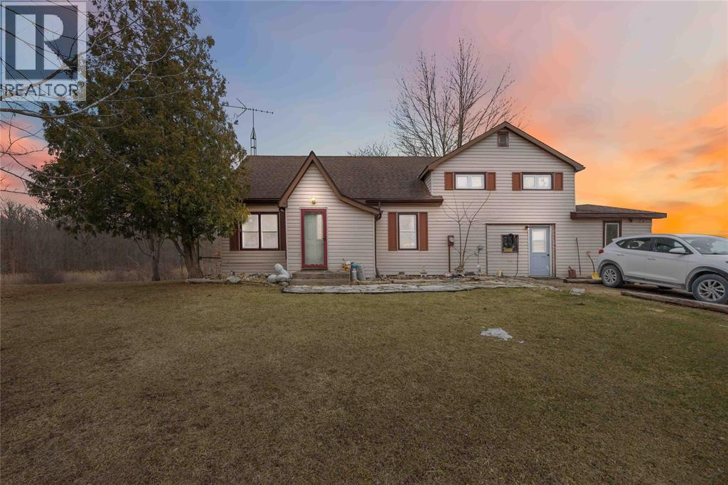 823 Holt Line, Sombra, Ontario  N0P 2B0 - Photo 1 - 26005311