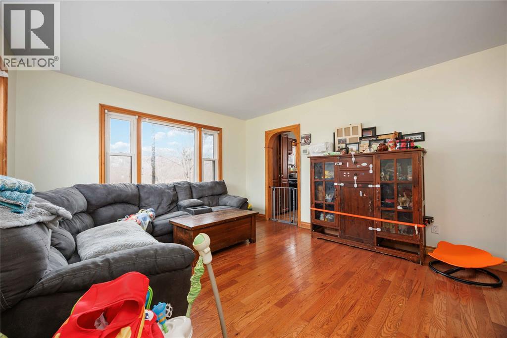 823 Holt Line, Sombra, Ontario  N0P 2B0 - Photo 7 - 26005311