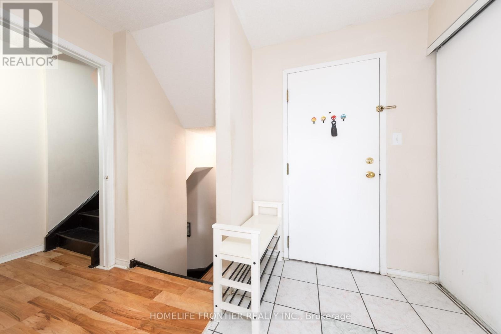 814 - 75 Weldrick Road E, Richmond Hill, Ontario  L4C 0H9 - Photo 18 - N12881492