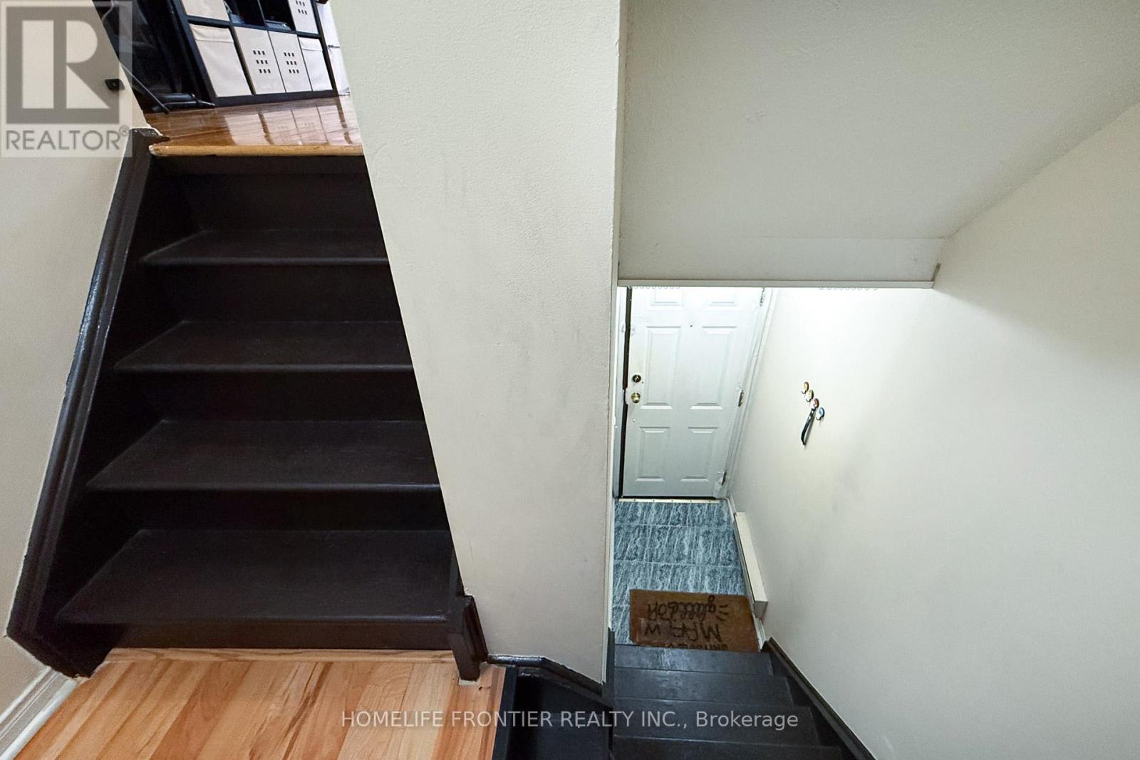 814 - 75 Weldrick Road E, Richmond Hill, Ontario  L4C 0H9 - Photo 4 - N12881492