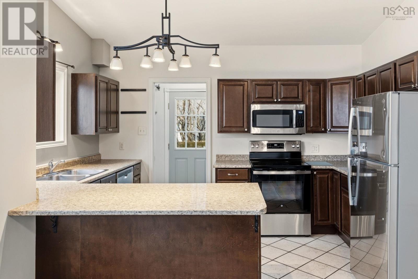 415 Spring Avenue, Dartmouth, Nova Scotia  B2W 1X9 - Photo 6 - 202604547