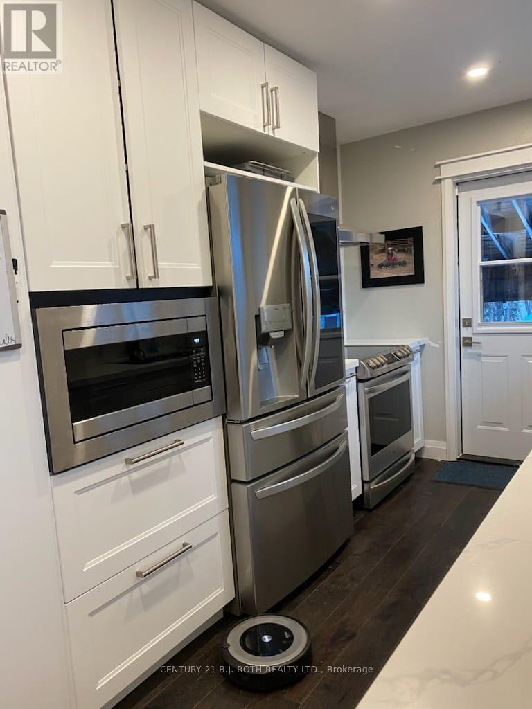 181 Rose Street, Barrie (Wellington), Ontario  L4M 2T8 - Photo 4 - S12881536