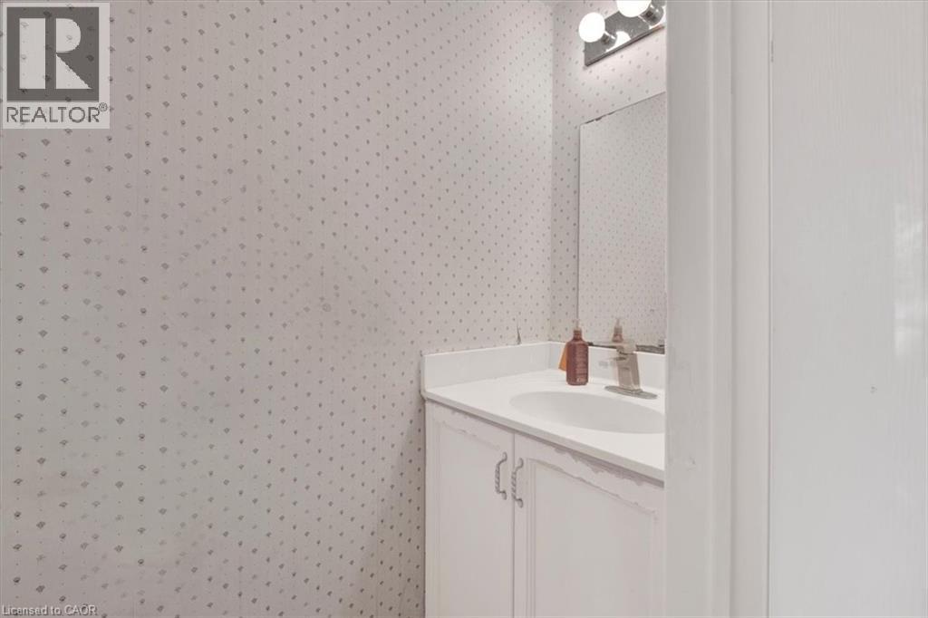 1983 Main Street W Unit# 1, Hamilton, Ontario  L8S 4R2 - Photo 21 - 40803800