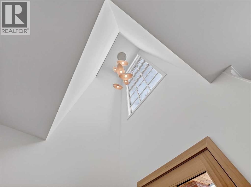 1222 8 Avenue Se, Calgary, Alberta  T2G 0M7 - Photo 12 - A2285964