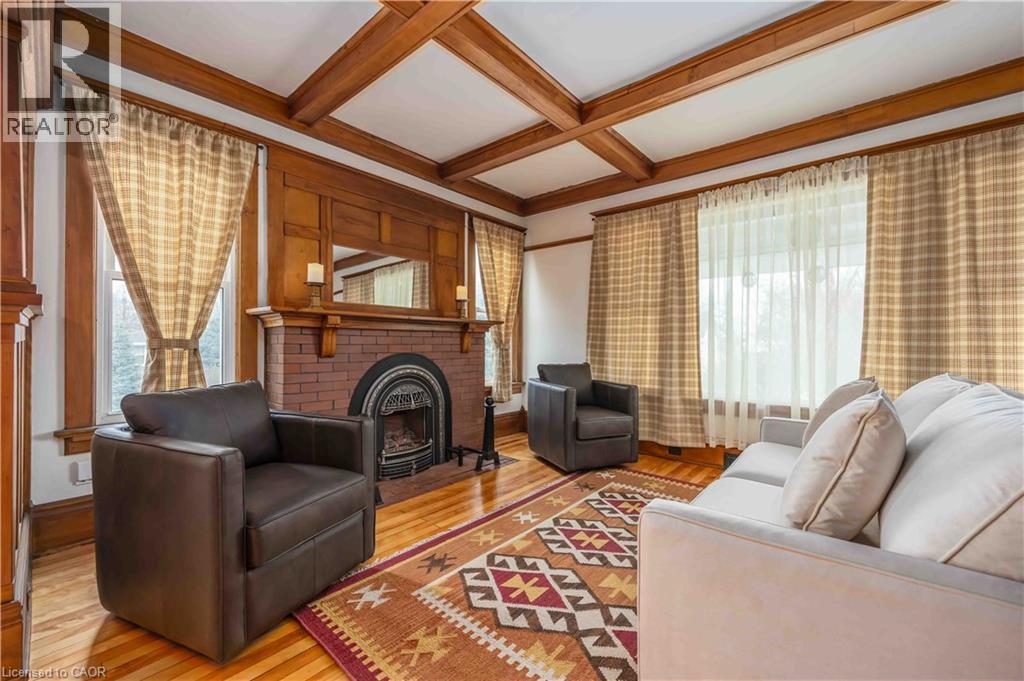 343 Gillard Street, Wallaceburg, Ontario  N8A 1N5 - Photo 4 - 40805656