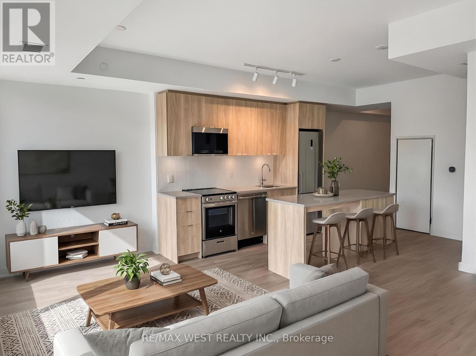 305 - 1660 BLOOR STREET W, toronto (high park north), Ontario