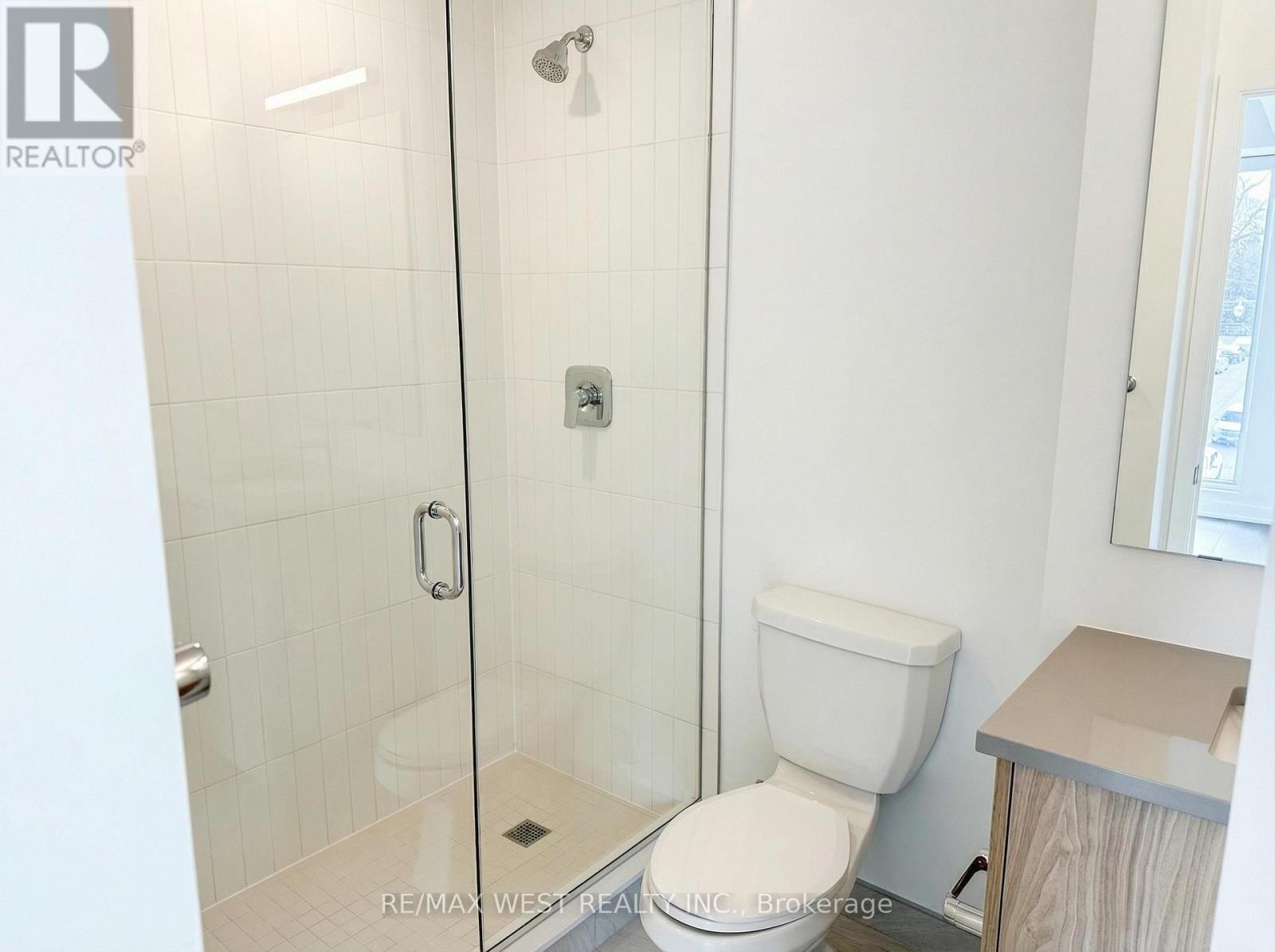 305 - 1660 Bloor Street W, Toronto (High Park North), Ontario  M6P 1A8 - Photo 4 - W12881432