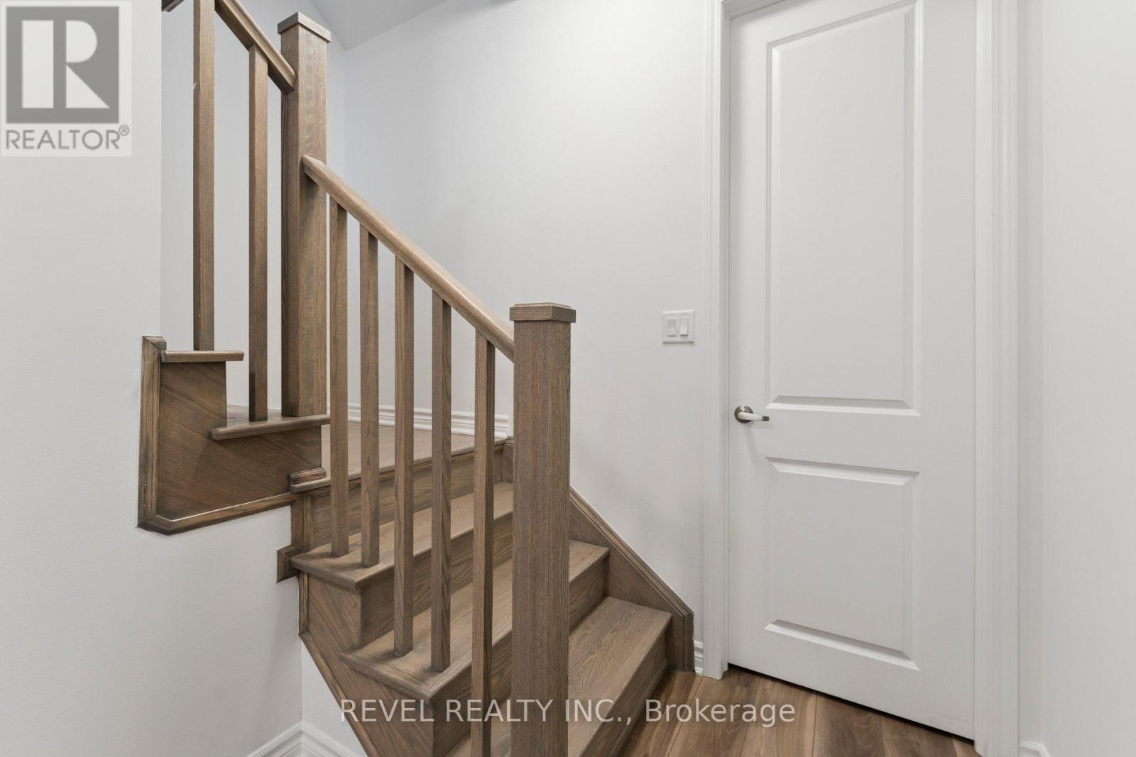 41 Vimy Ridge Road, Brampton (Northwest Brampton), Ontario  L7A 5M6 - Photo 6 - W12881494