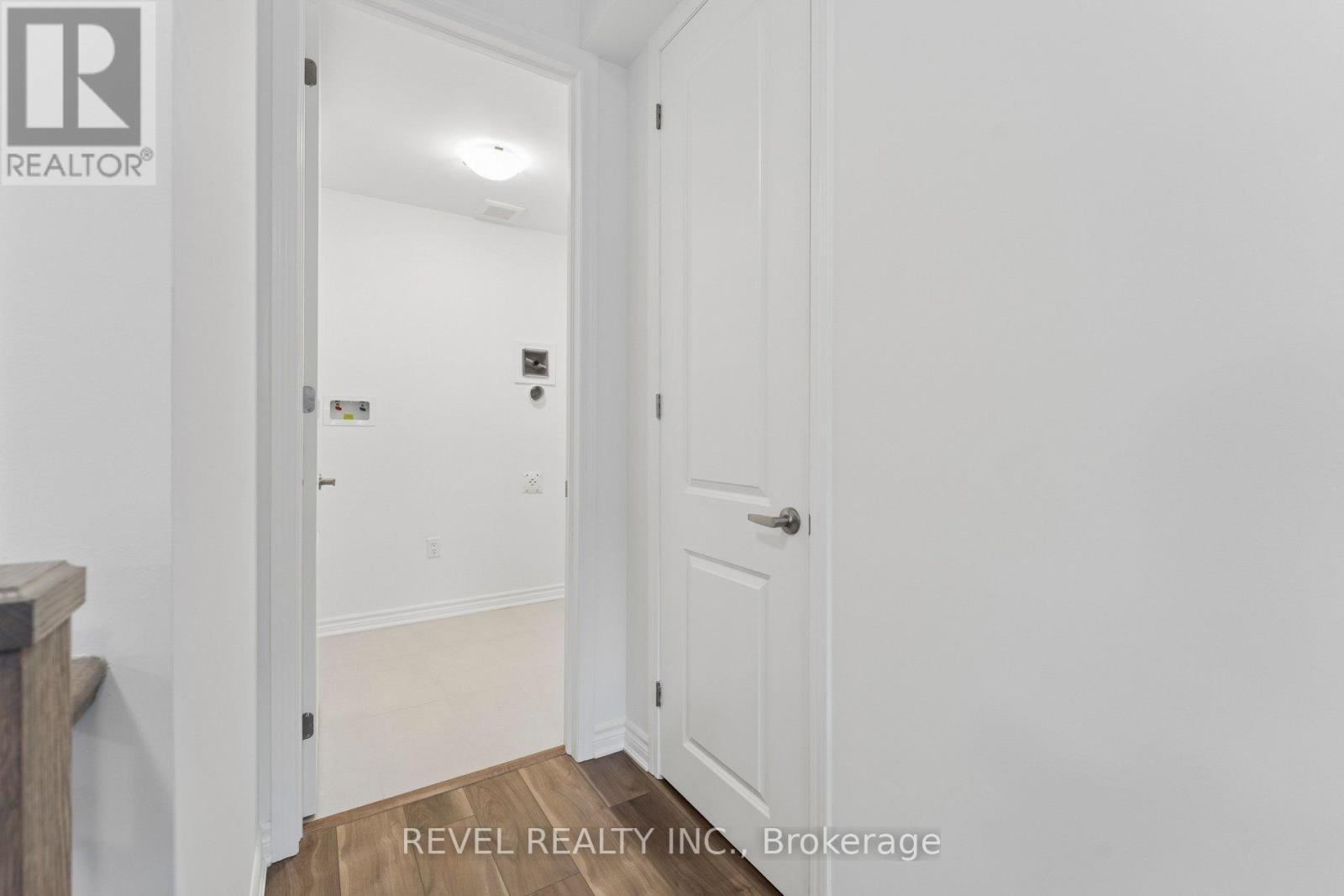 41 Vimy Ridge Road, Brampton (Northwest Brampton), Ontario  L7A 5M6 - Photo 7 - W12881494