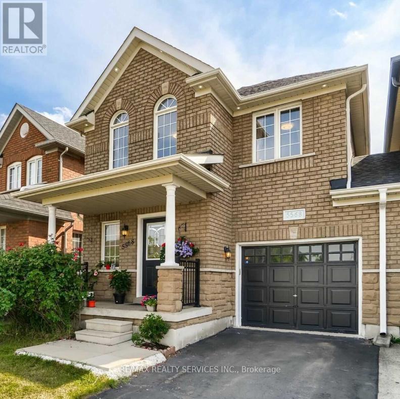 Upper - 5568 Freshwater Drive, Mississauga, Ontario  L5M 7M8 - Photo 1 - W12881496