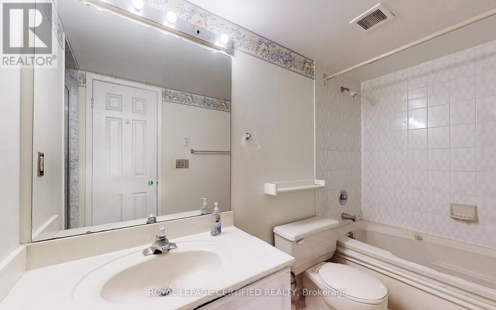 1707 - 55 Kingsbridge Garden Circle, Mississauga, Ontario  L5R 1Y1 - Photo 22 - W12881508