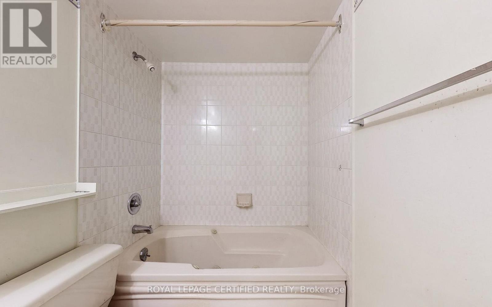 1707 - 55 Kingsbridge Garden Circle, Mississauga, Ontario  L5R 1Y1 - Photo 23 - W12881508