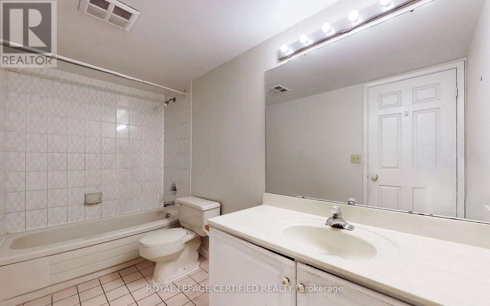 1707 - 55 Kingsbridge Garden Circle, Mississauga, Ontario  L5R 1Y1 - Photo 28 - W12881508