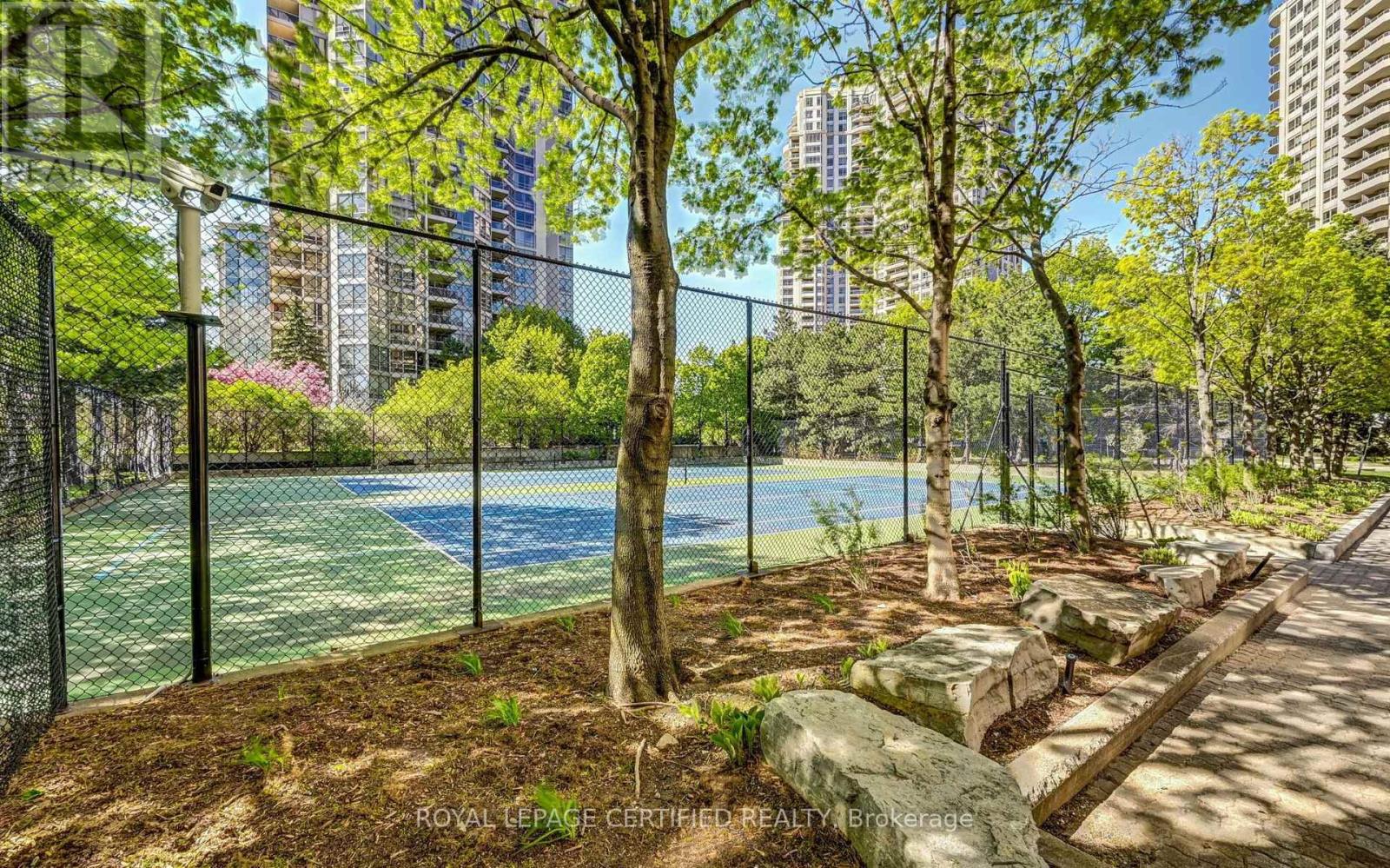 1707 - 55 Kingsbridge Garden Circle, Mississauga, Ontario  L5R 1Y1 - Photo 5 - W12881508