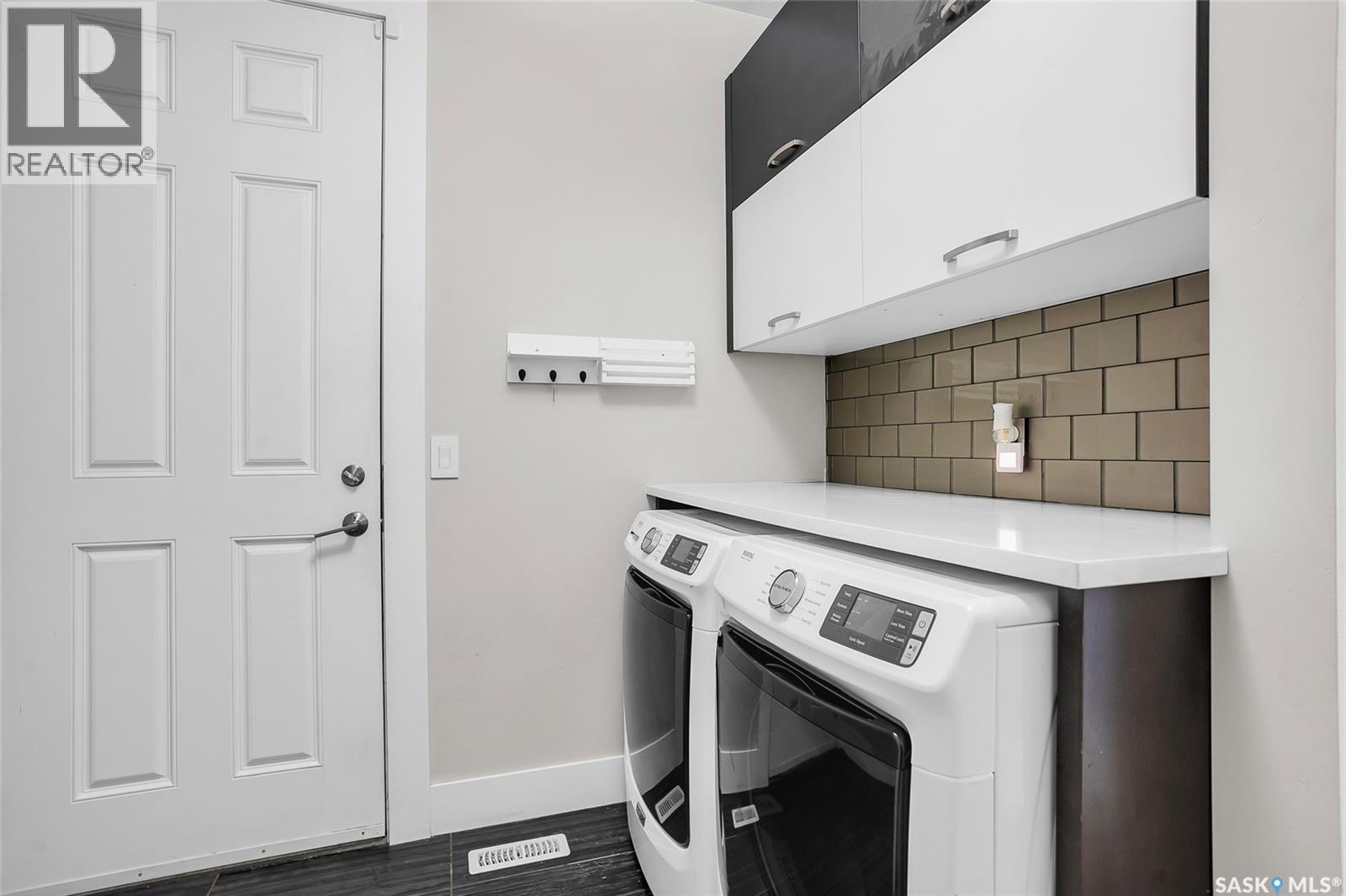 163 Schumacher Bay, Saskatoon, Saskatchewan  S7V 0H7 - Photo 18 - SK030396